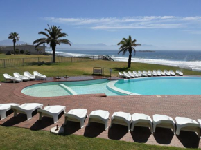Beach Club 105